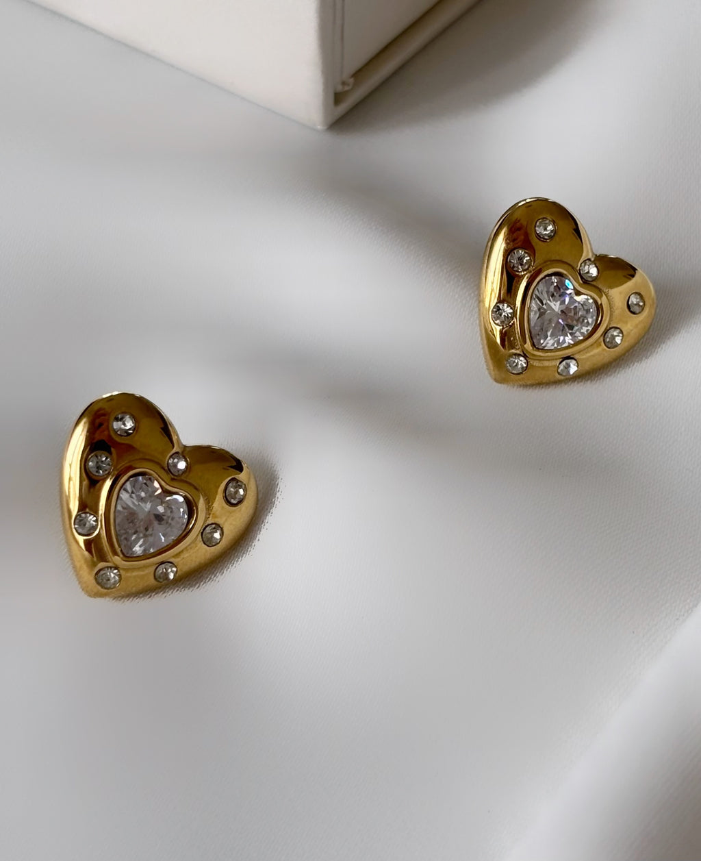 Orecchini CUORE SACRO GOLD